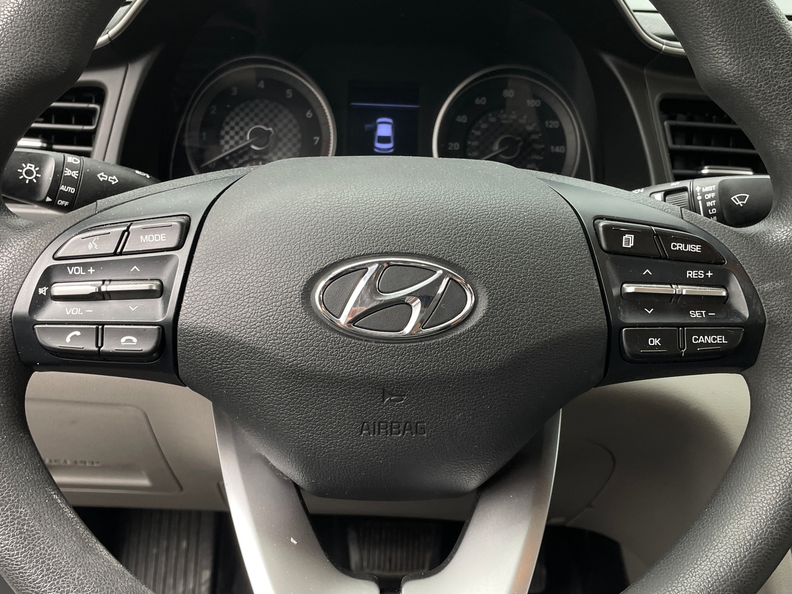 Thumbnail: 2019 Hyundai Elantra - 5