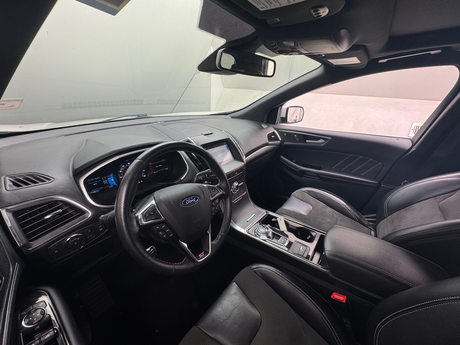 Thumbnail: 2019 Ford Edge - 2