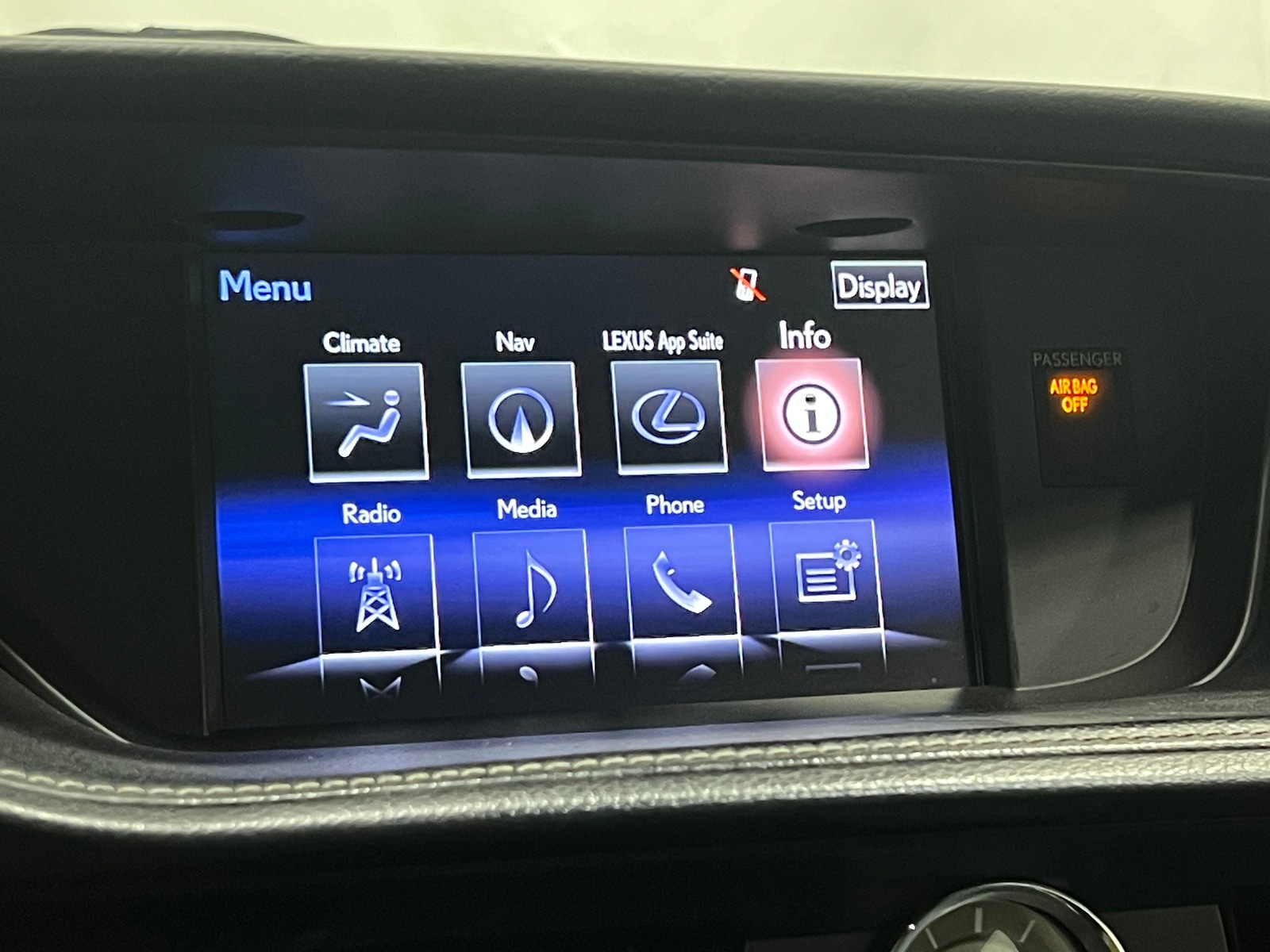Thumbnail: 2016 Lexus ES - 3