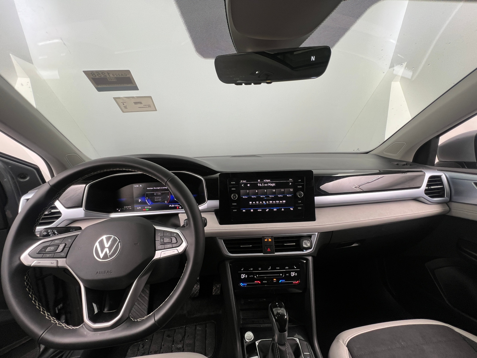 Thumbnail: 2025 Volkswagen Taos - 2