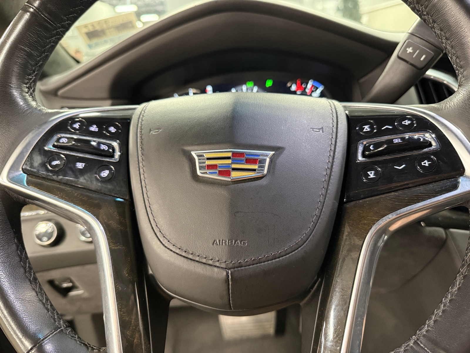Thumbnail: 2018 Cadillac Escalade - 4