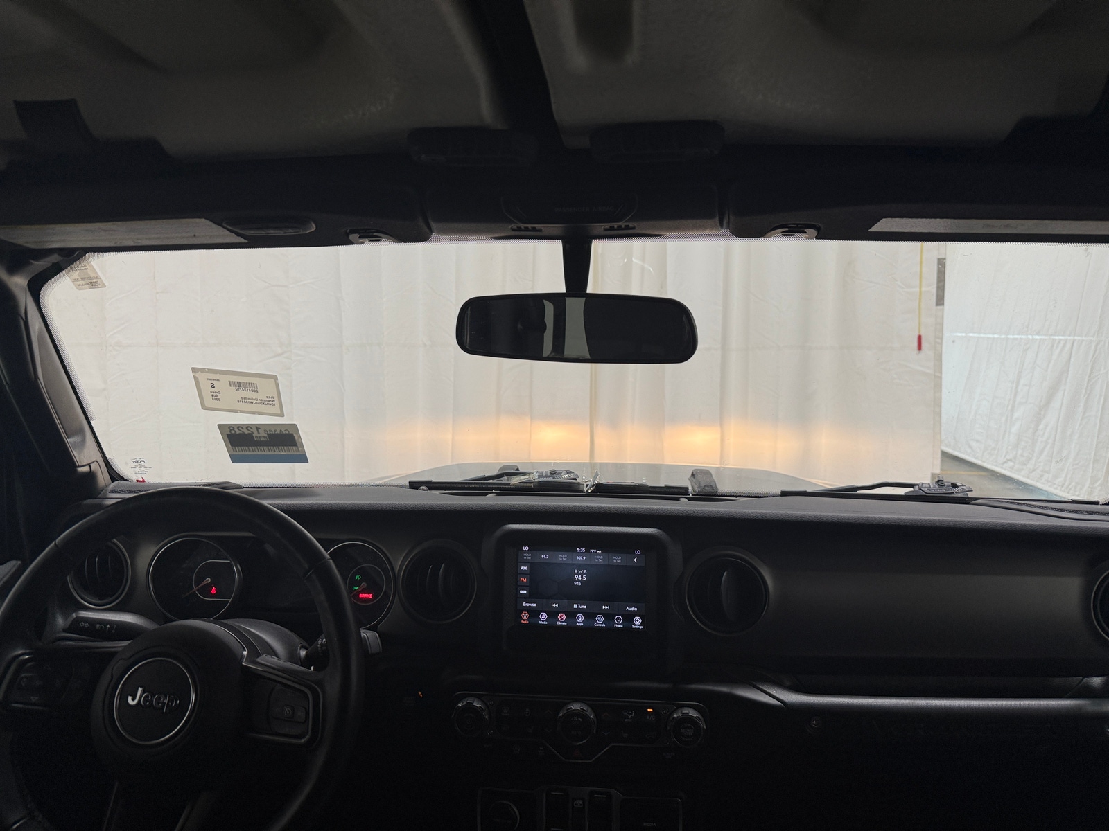 Thumbnail: 2018 Jeep Wrangler - 3