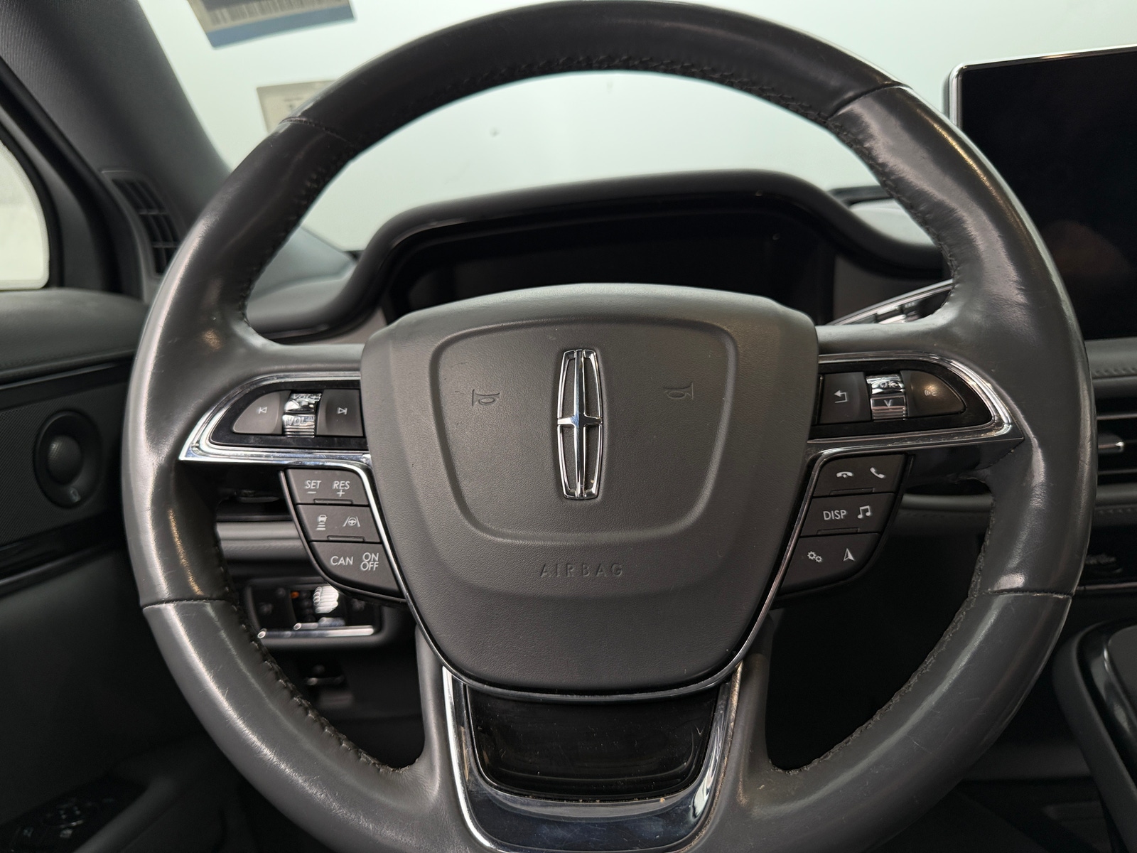 Thumbnail: 2022 Lincoln Nautilus - 4