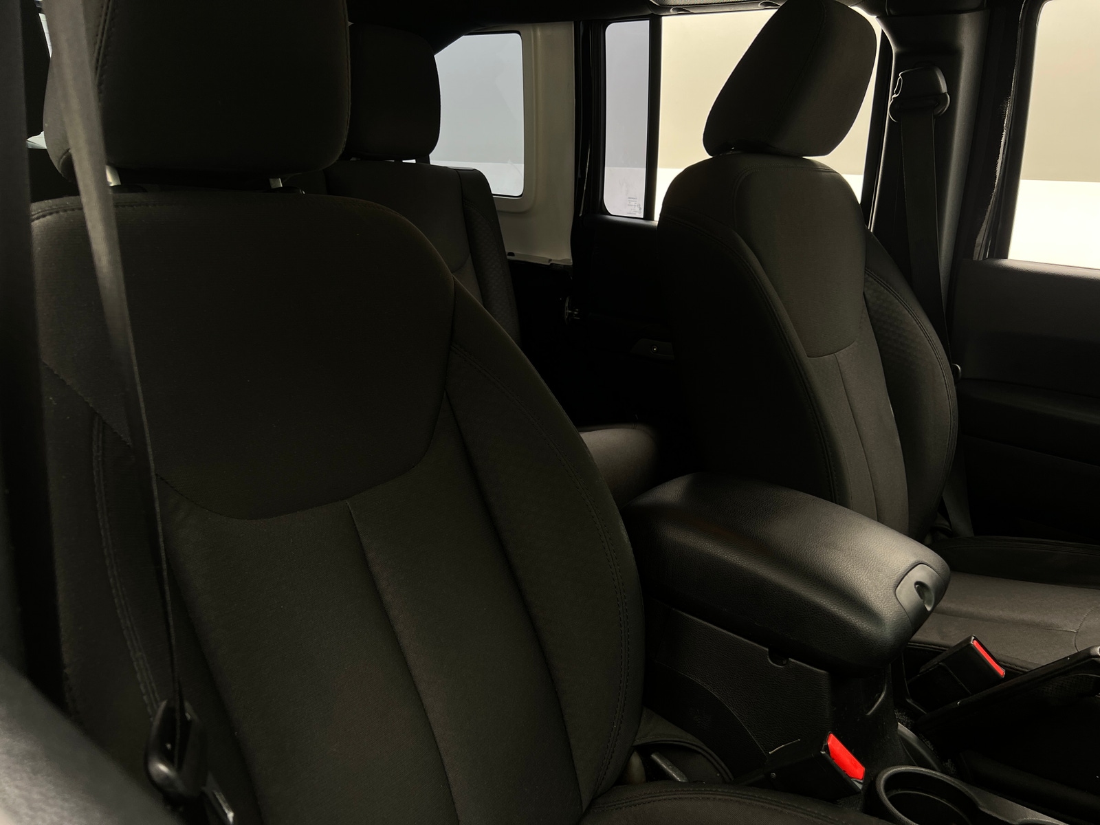 Thumbnail: 2016 Jeep Wrangler - 2
