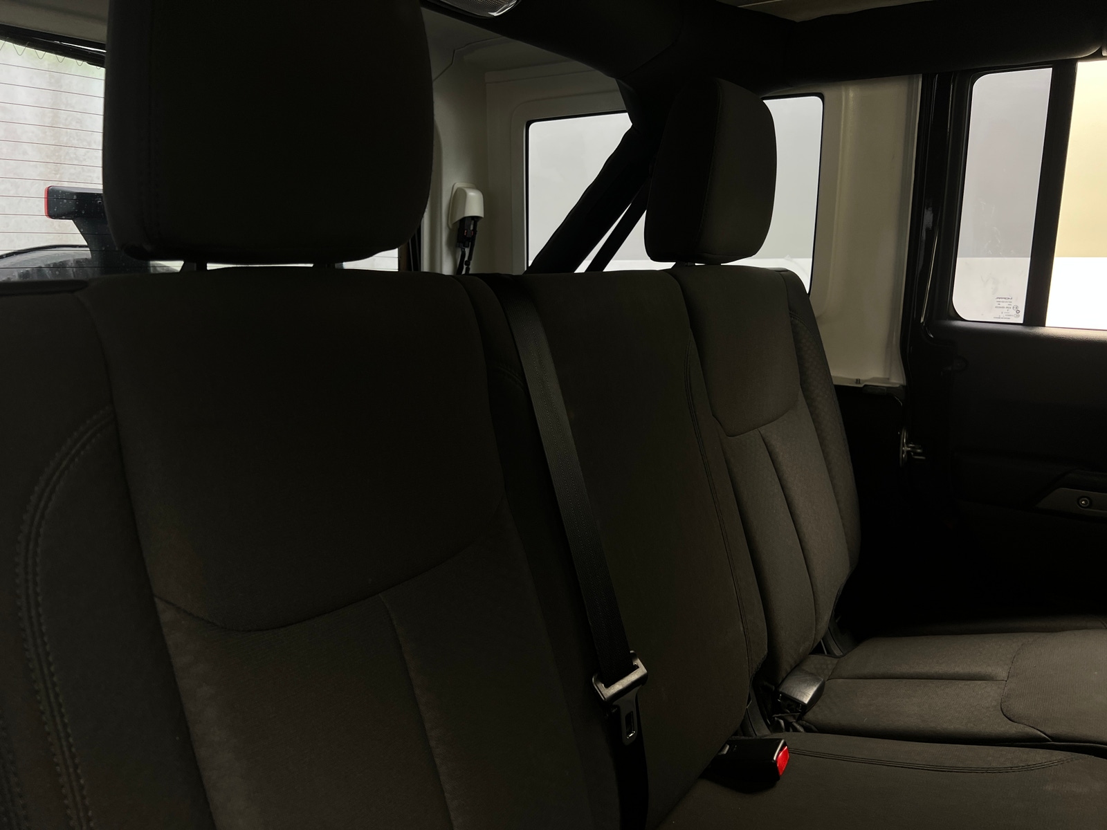 Thumbnail: 2016 Jeep Wrangler - 6