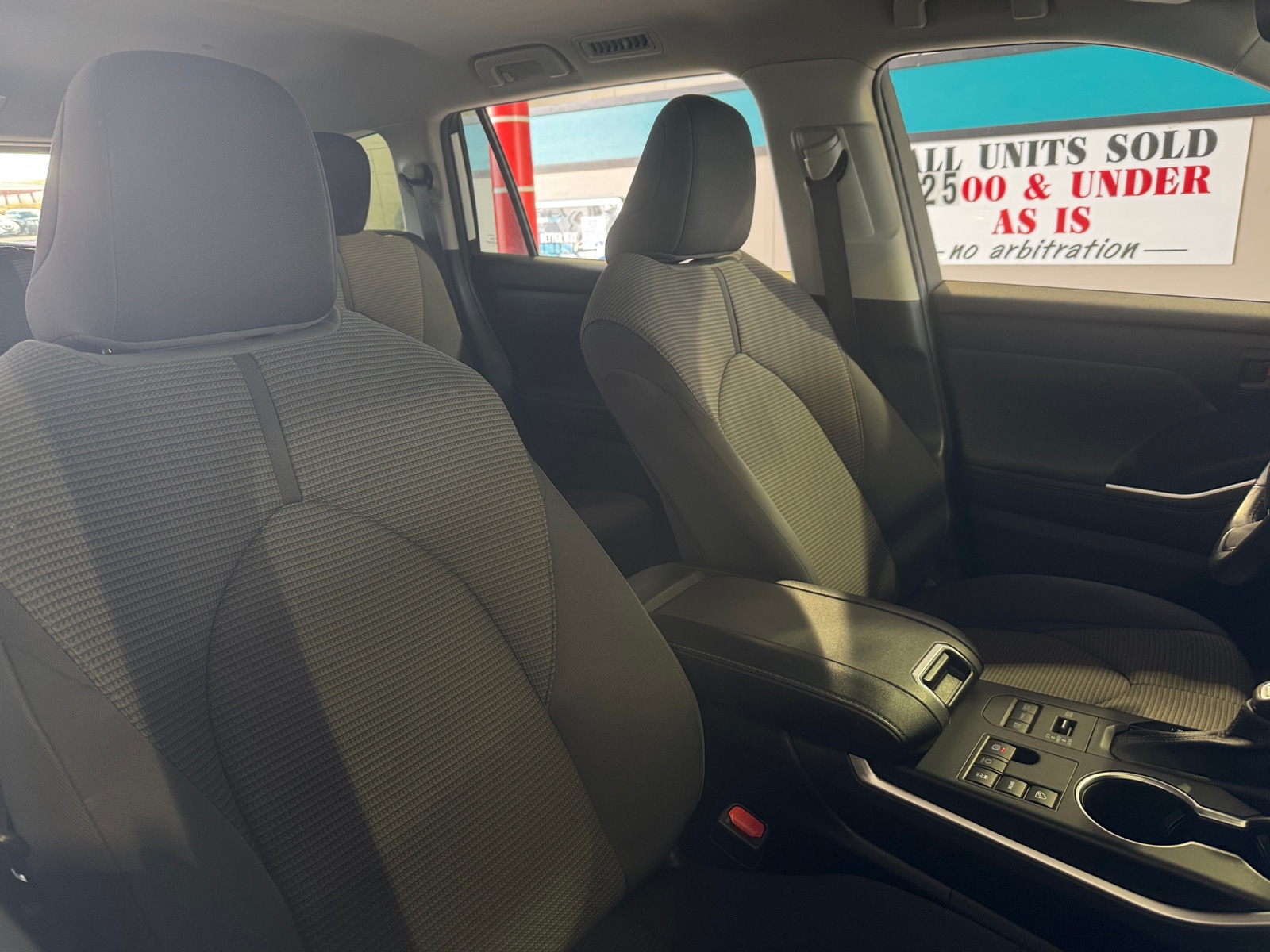 Thumbnail: 2023 Toyota Highlander - 2