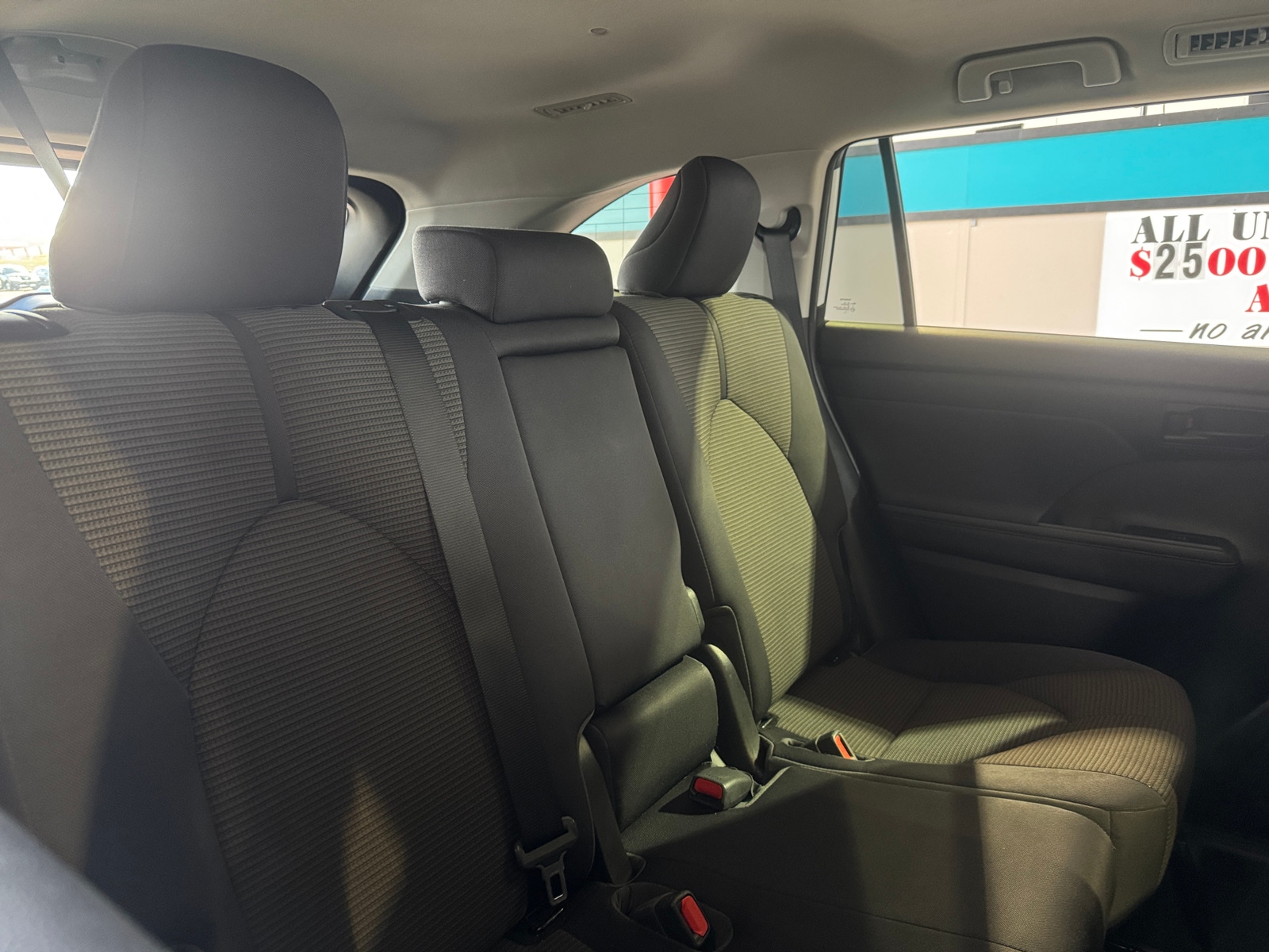 Thumbnail: 2023 Toyota Highlander - 6