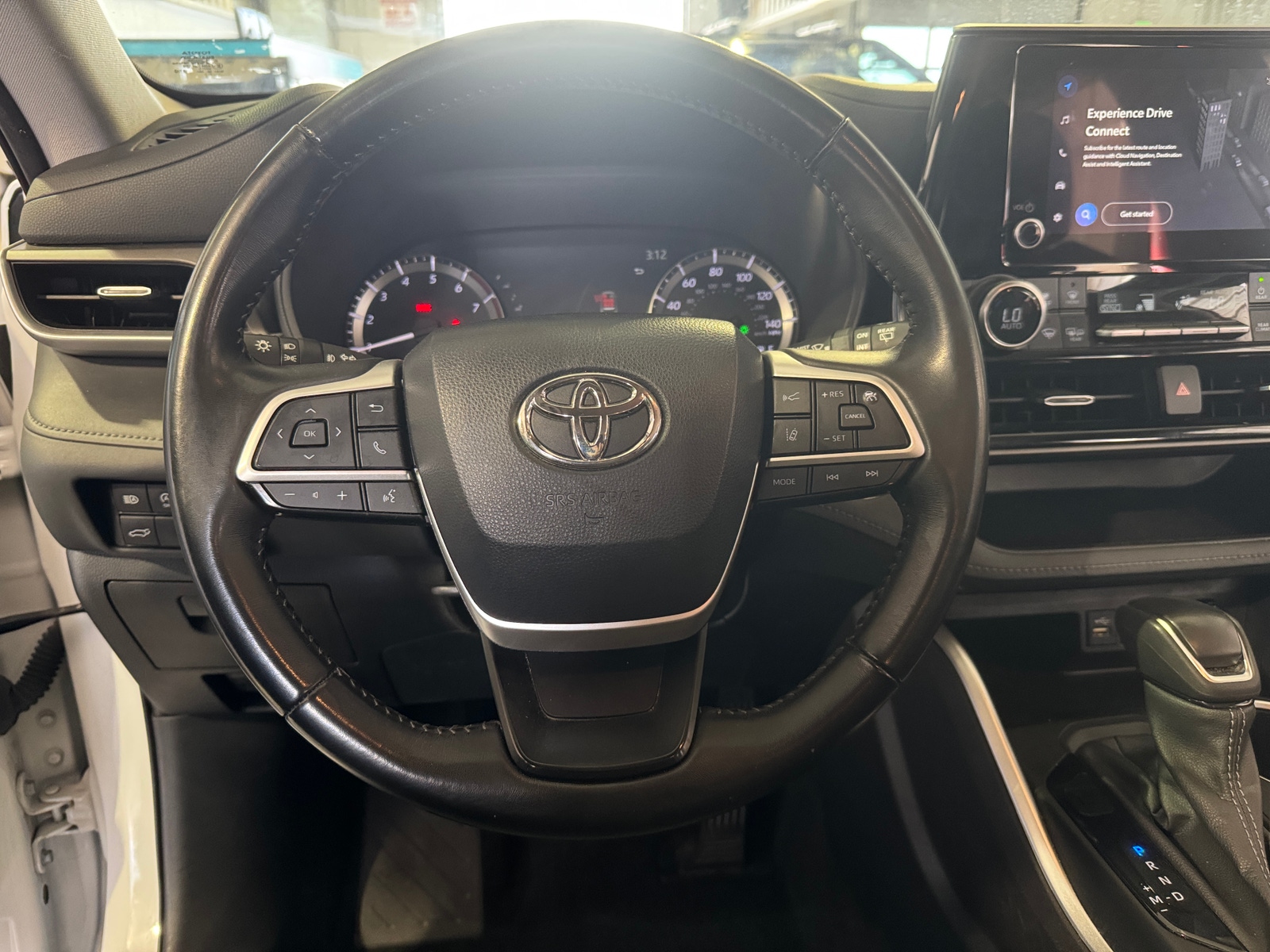Thumbnail: 2023 Toyota Highlander - 5