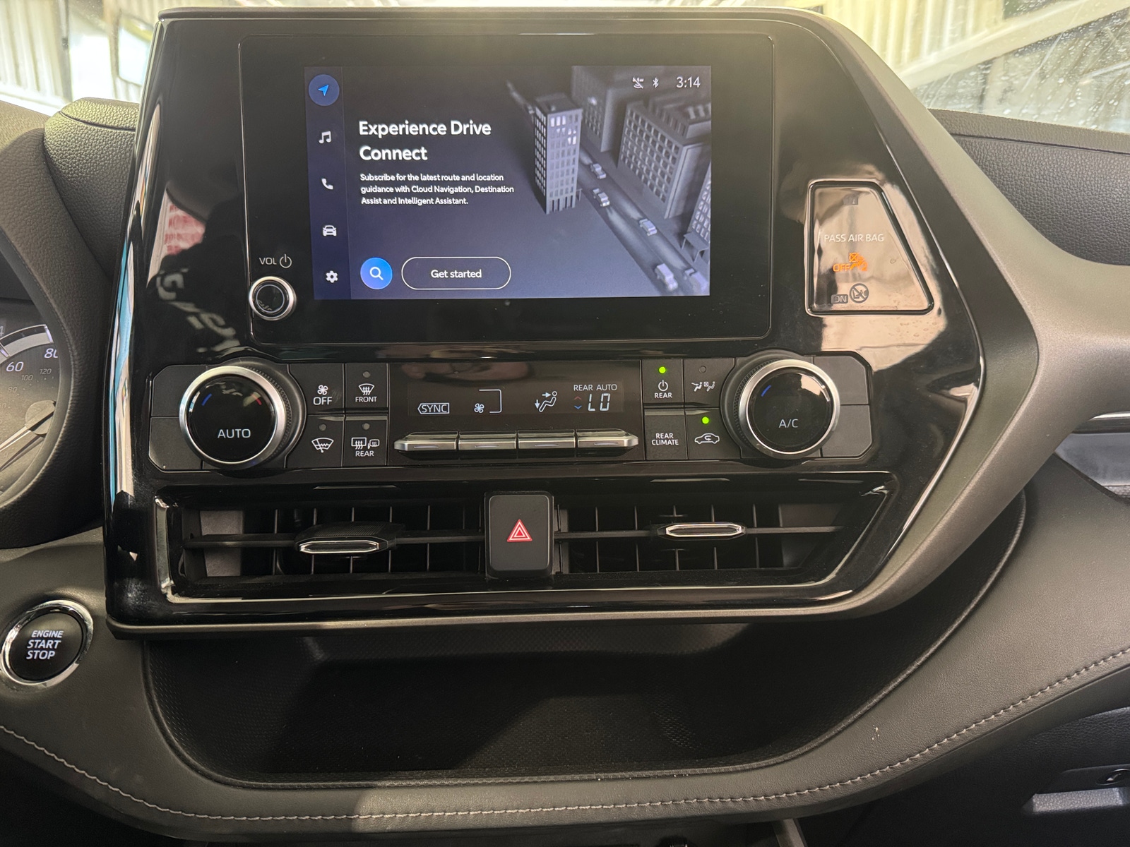 Thumbnail: 2023 Toyota Highlander - 4
