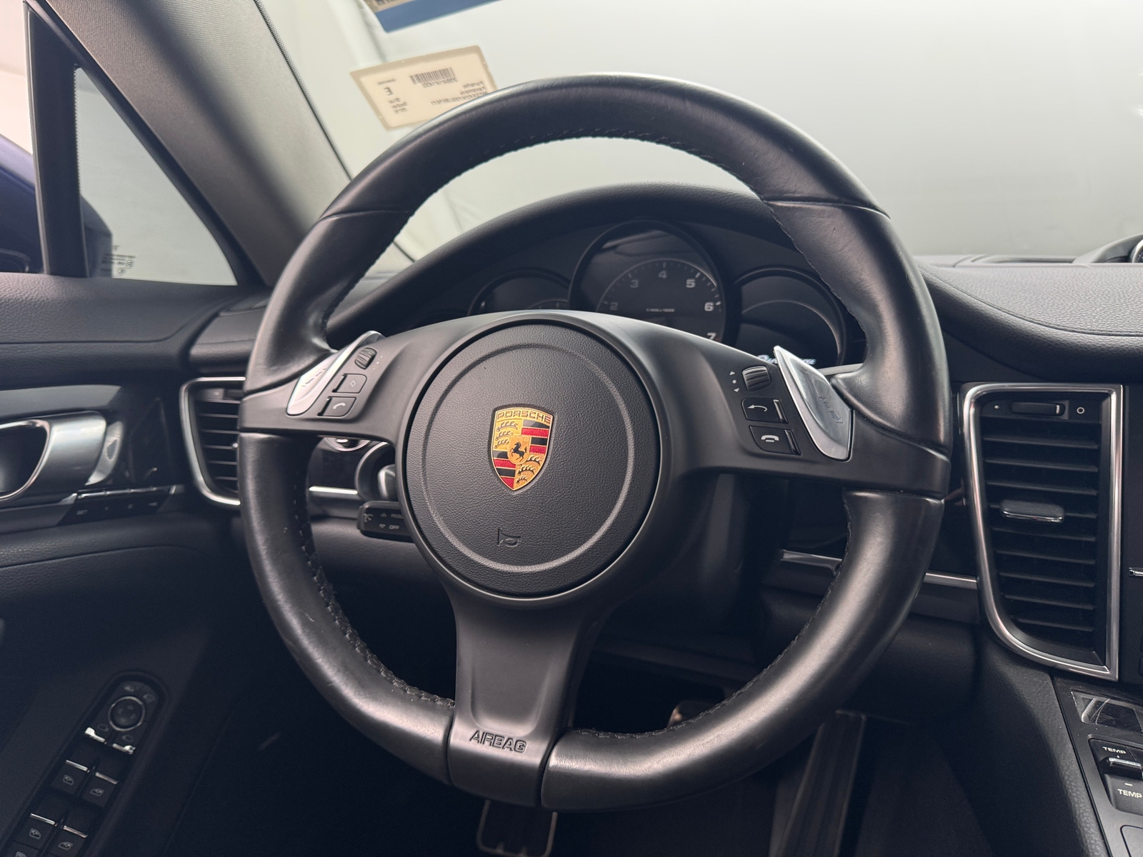 Thumbnail: 2016 Porsche Panamera - 4