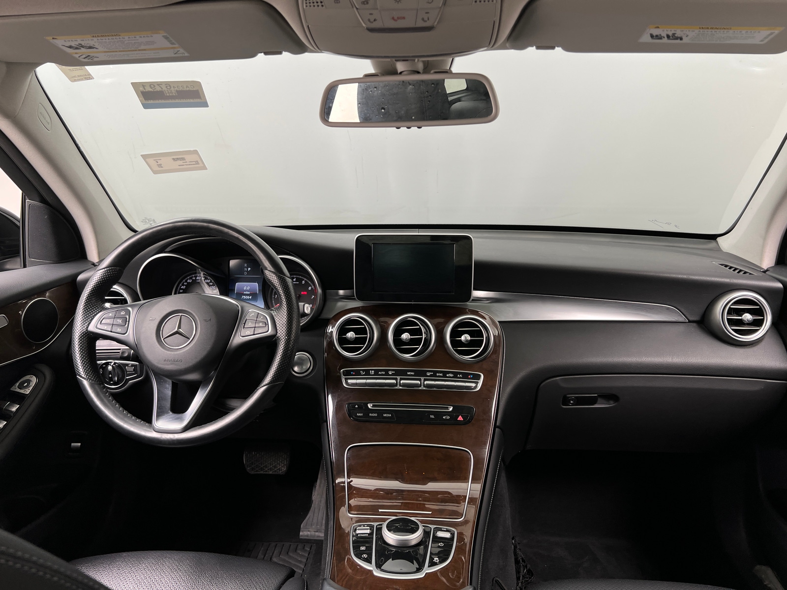 Thumbnail: 2017 Mercedes-Benz GLC - 2