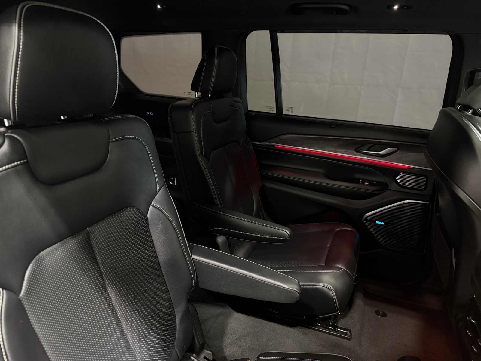 Thumbnail: 2022 Jeep Grand Cherokee L - 5
