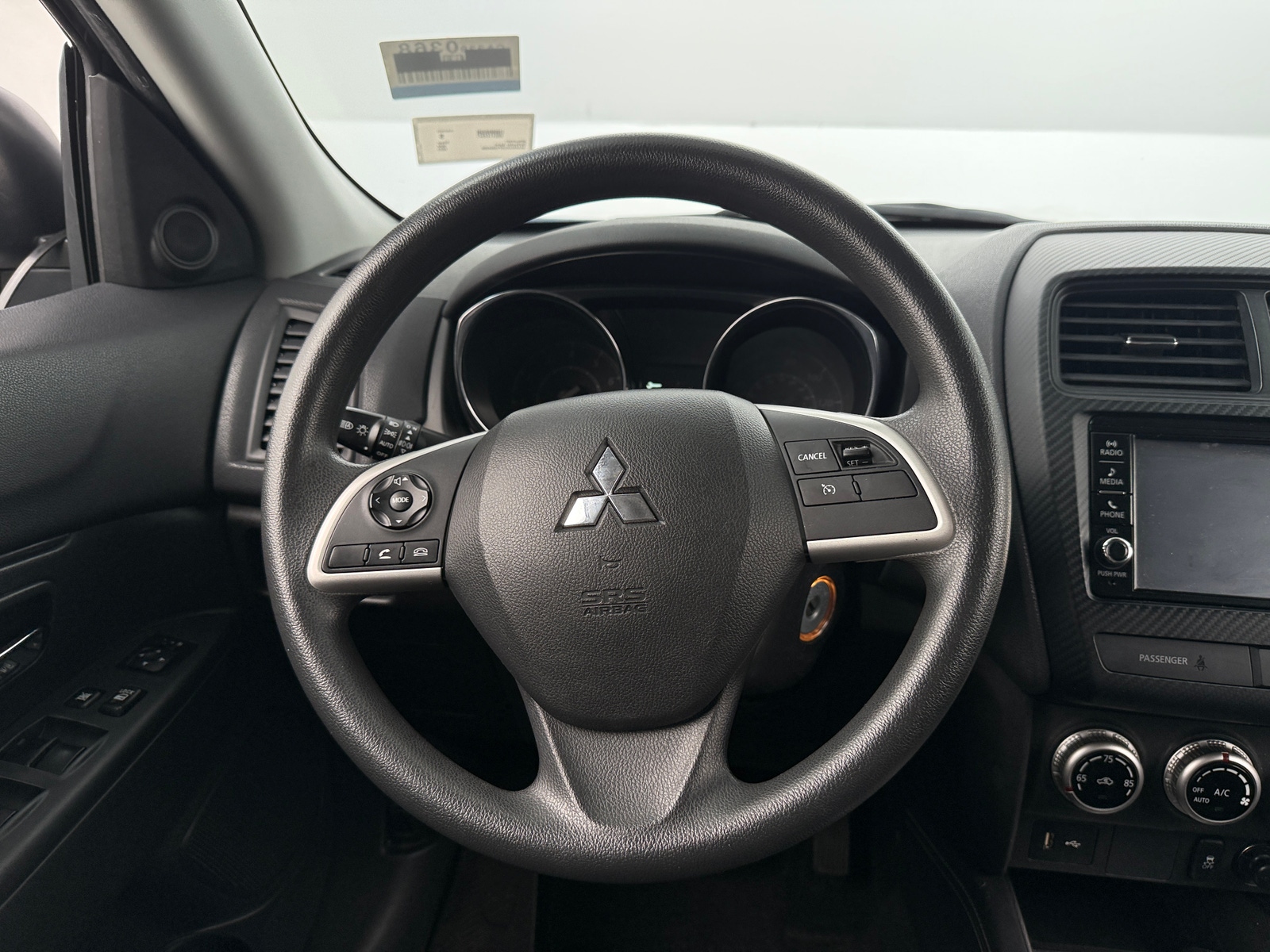 Thumbnail: 2023 Mitsubishi Outlander Sport - 5