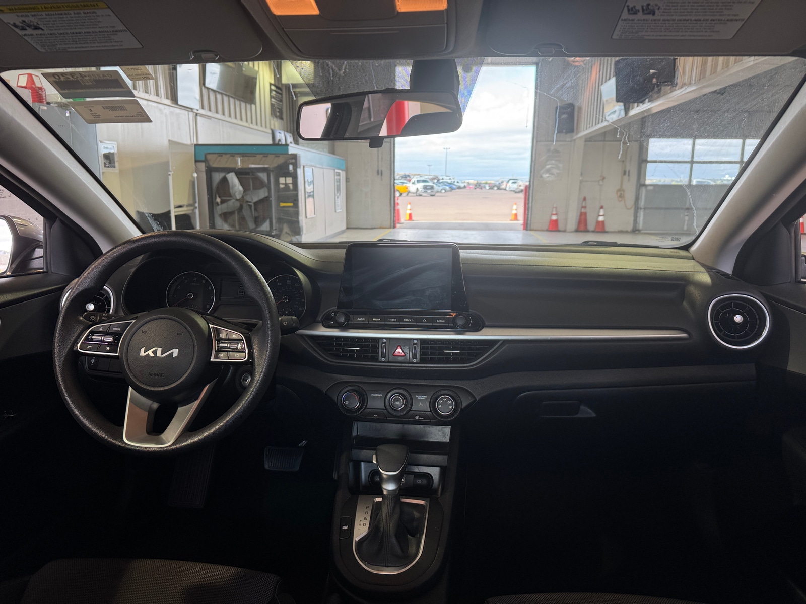 Thumbnail: 2024 Kia Forte - 3