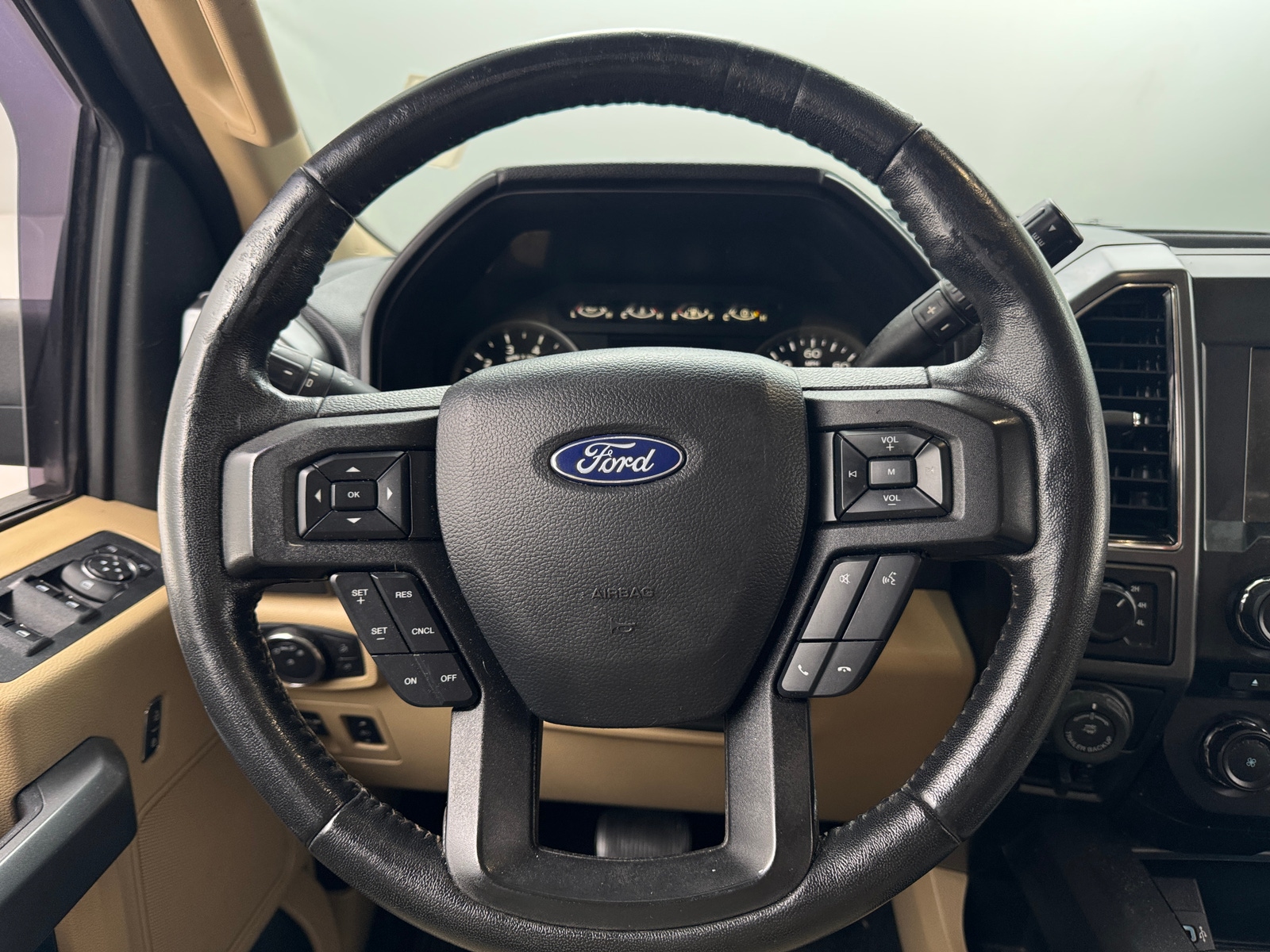 Thumbnail: 2018 Ford Econoline - 5