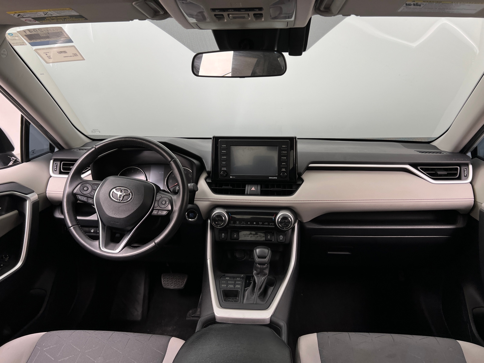 Thumbnail: 2020 Toyota RAV4 - 3