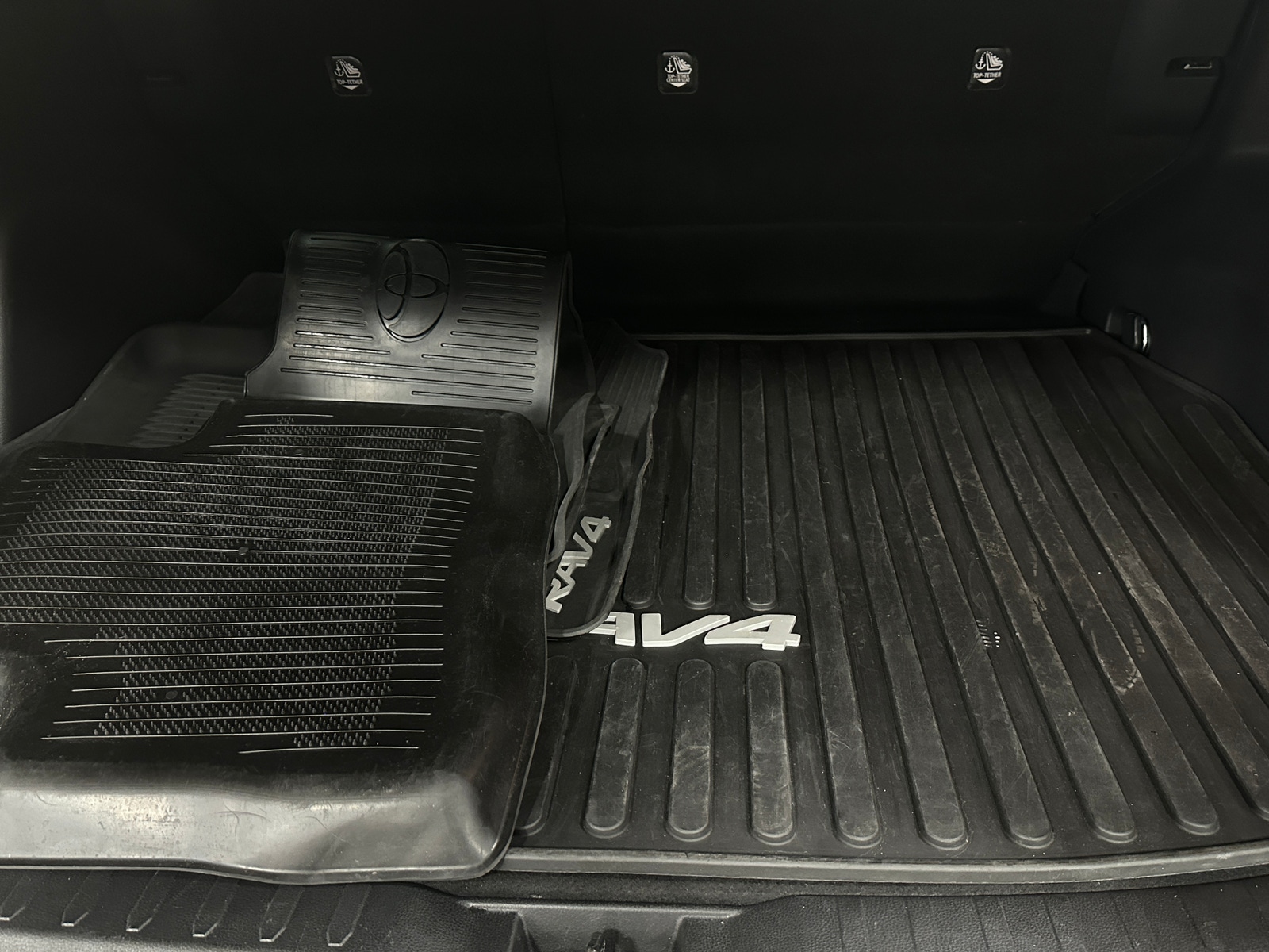 Thumbnail: 2020 Toyota RAV4 - 7