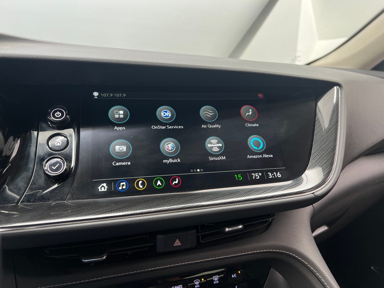 Thumbnail: 2022 Buick Envision - 3