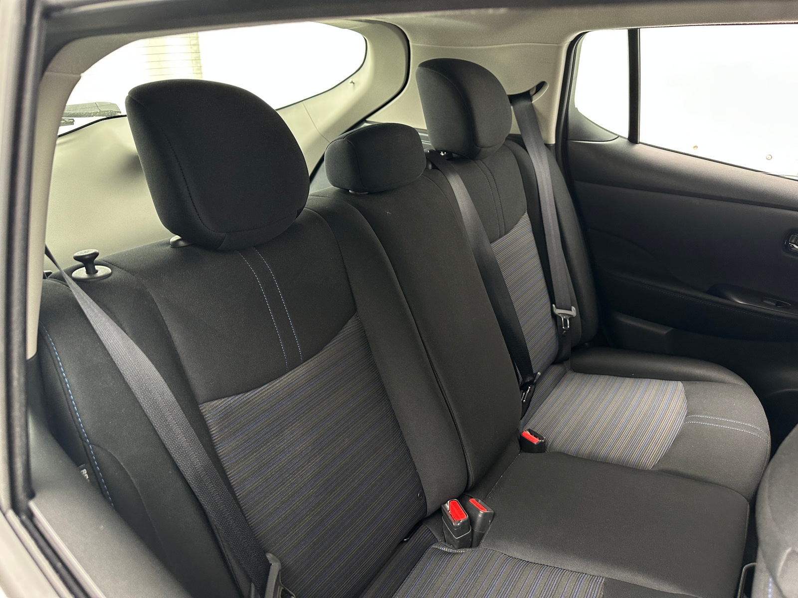 Thumbnail: 2023 Nissan Leaf - 6