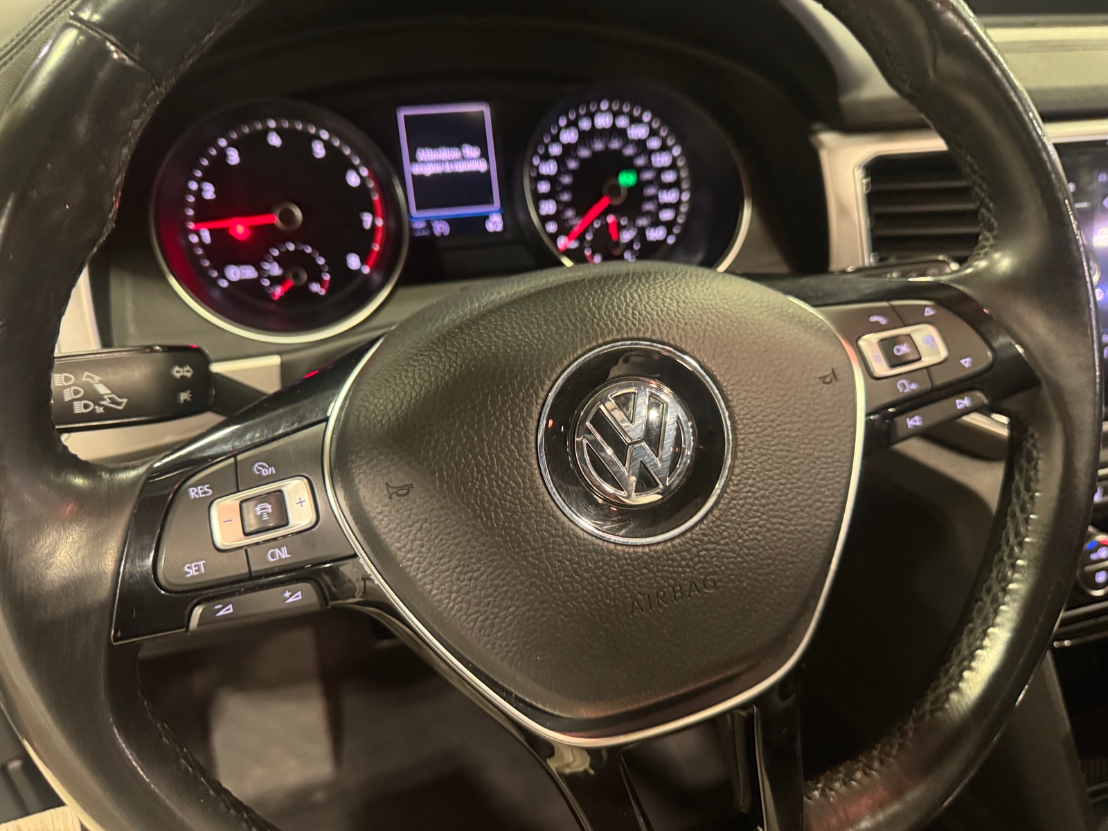 Thumbnail: 2018 Volkswagen Atlas - 4
