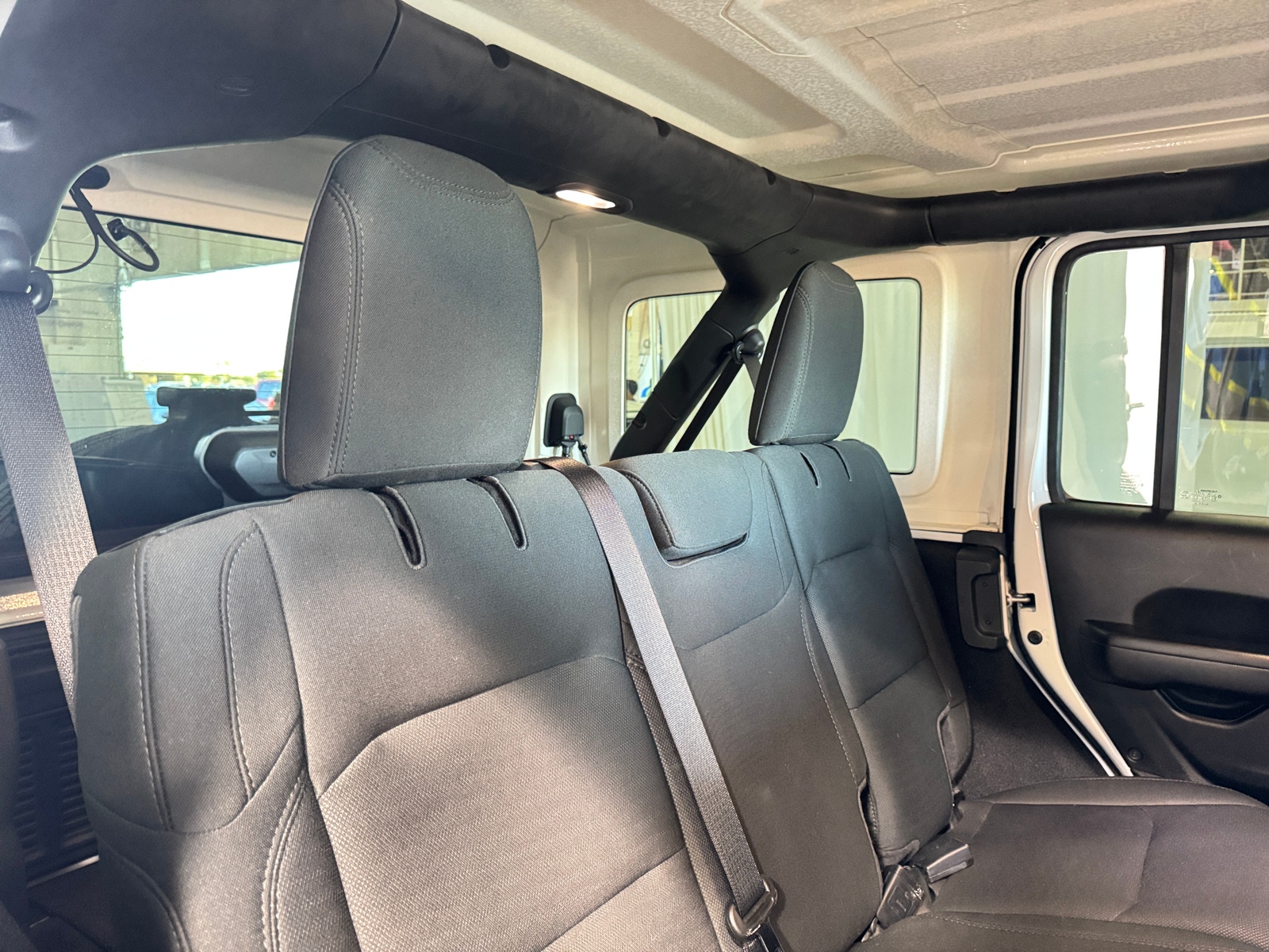 Thumbnail: 2020 Jeep Wrangler - 6