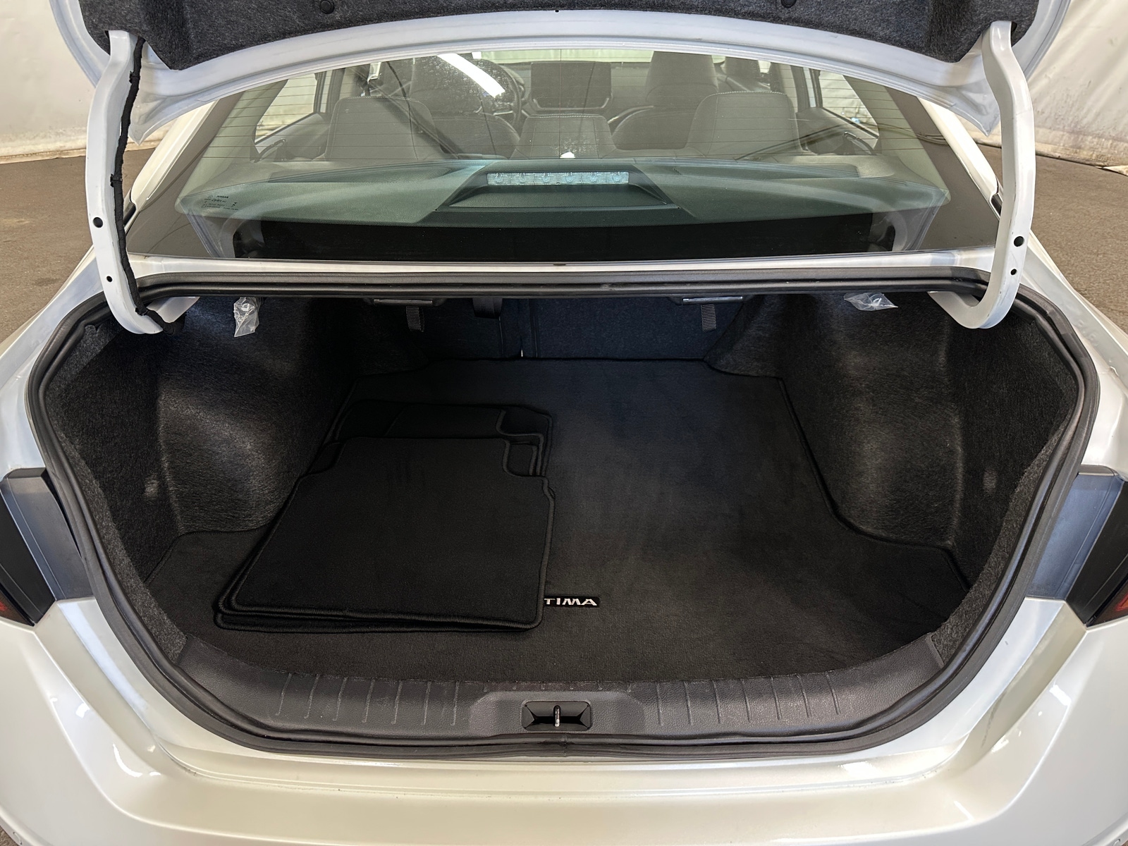 Thumbnail: 2024 Nissan Altima - 6