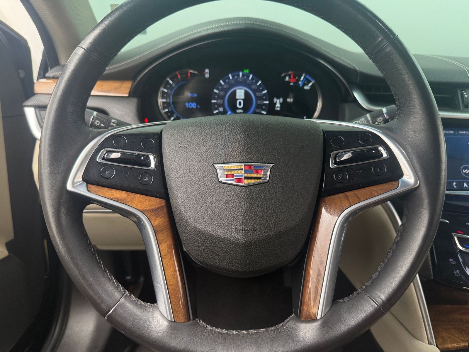 Thumbnail: 2018 Cadillac XTS - 4