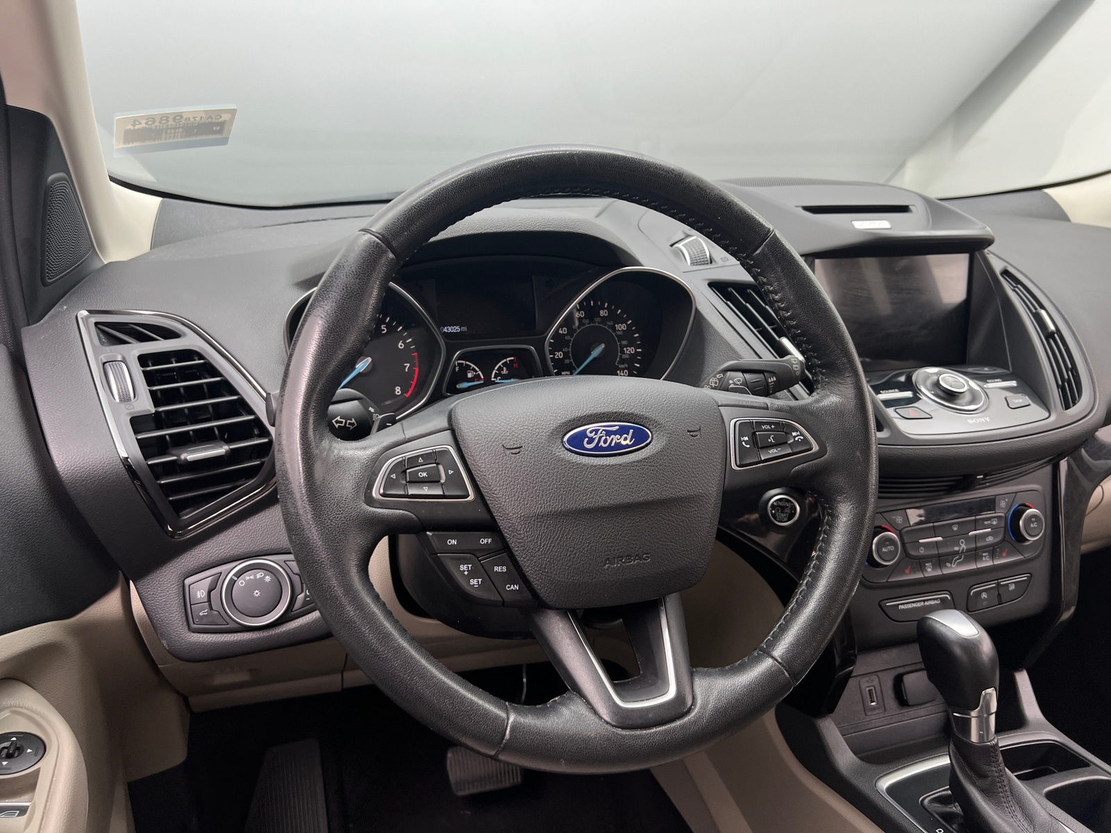 Thumbnail: 2017 Ford Escape - 4