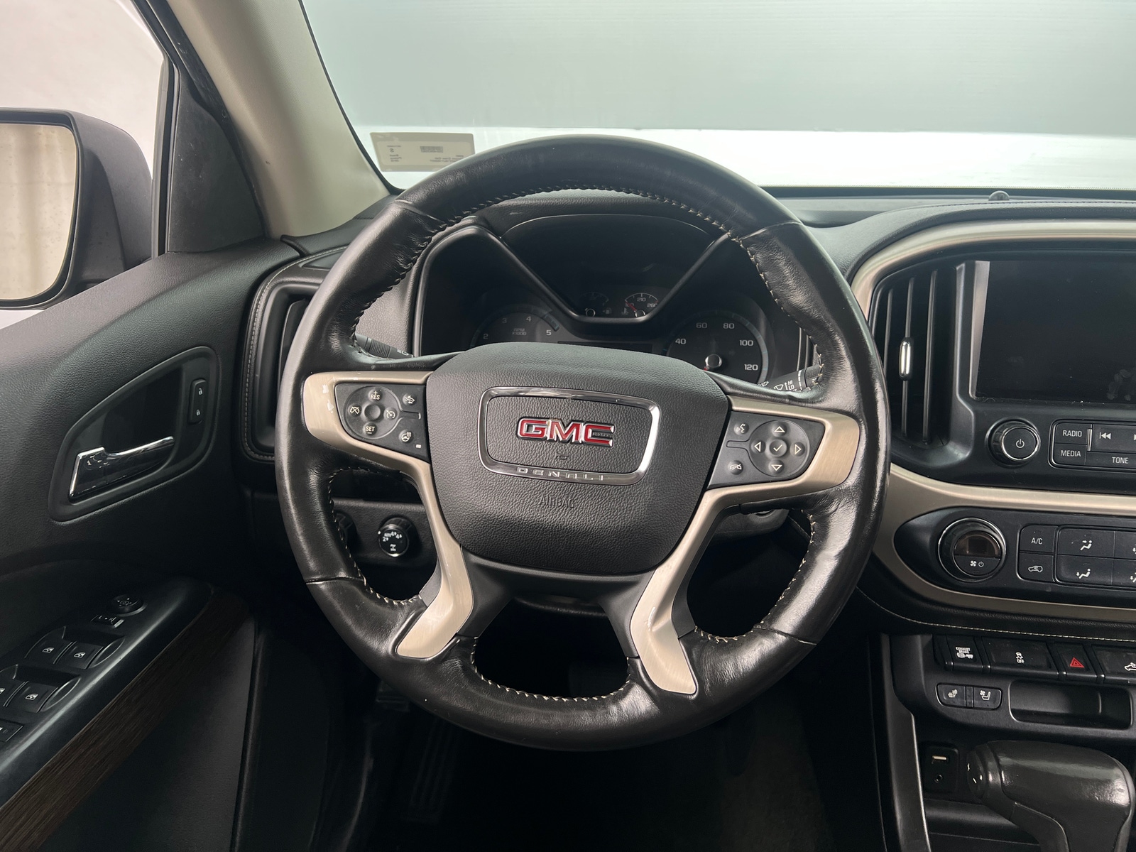 Thumbnail: 2018 GMC Canyon - 4