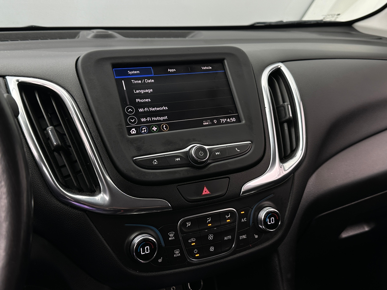 Thumbnail: 2020 Chevrolet Equinox - 4