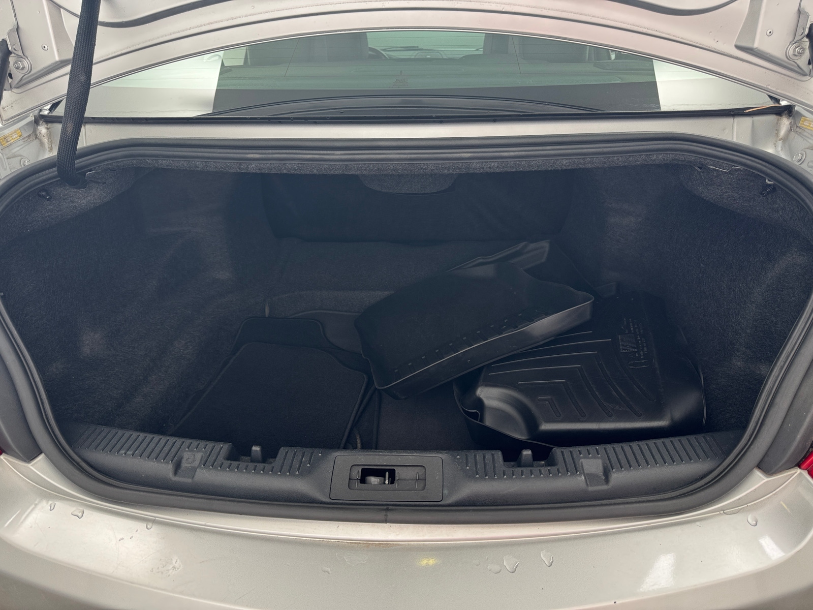 Thumbnail: 2015 Lincoln MKS - 6