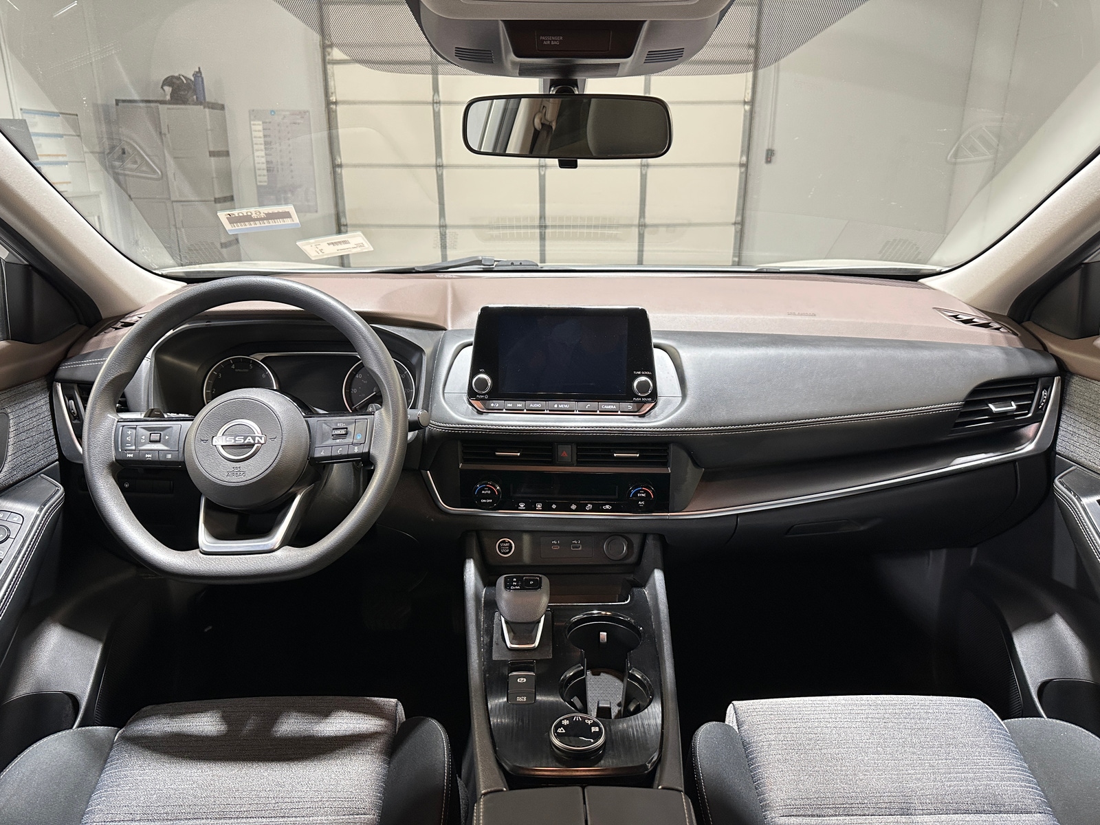 Thumbnail: 2023 Nissan Rogue - 3
