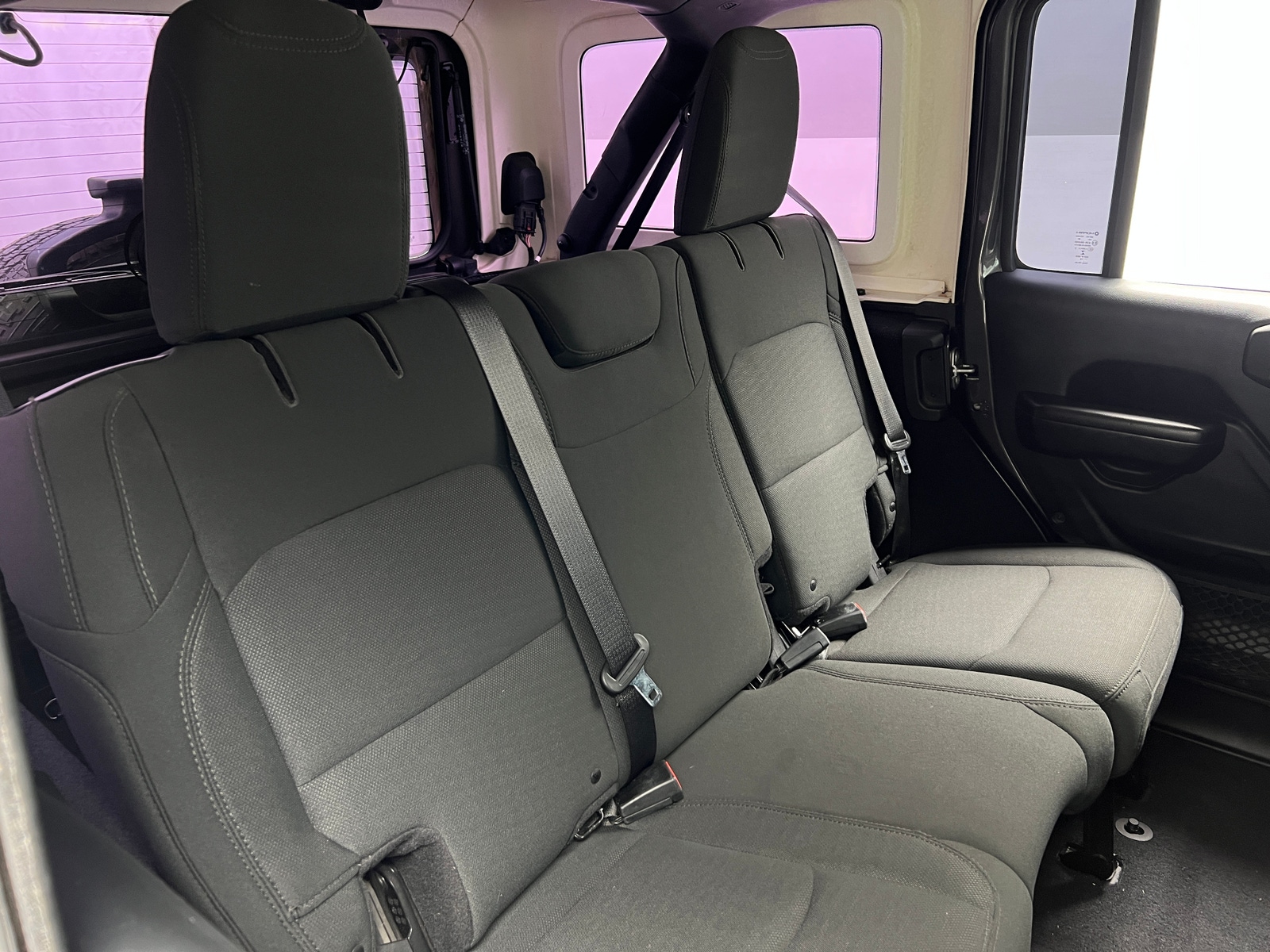 Thumbnail: 2019 Jeep Wrangler - 6