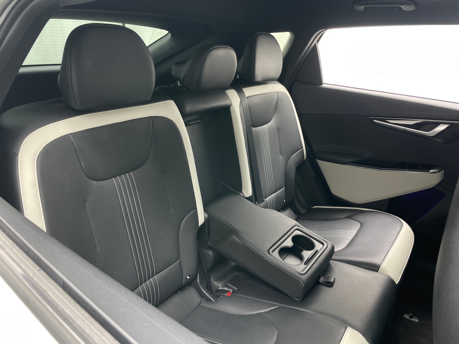 Thumbnail: 2023 Kia EV6 - 5