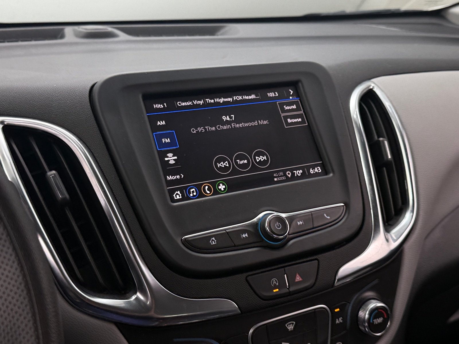 Thumbnail: 2024 Chevrolet Equinox - 4