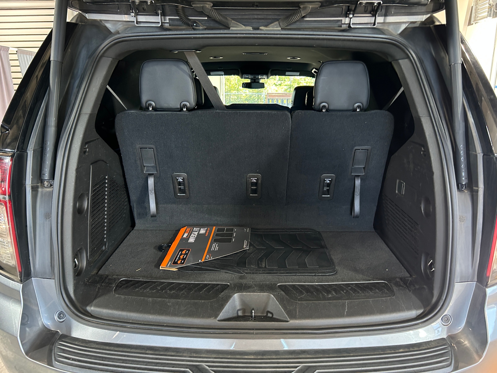 Thumbnail: 2021 Chevrolet Tahoe - 6