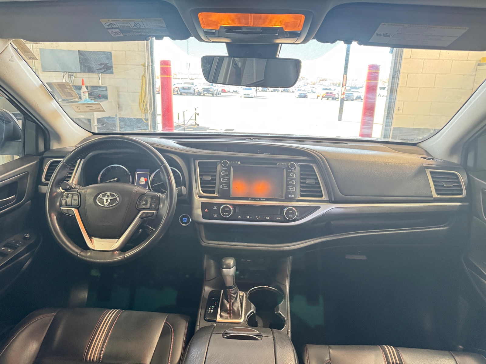 Thumbnail: 2019 Toyota Highlander - 2