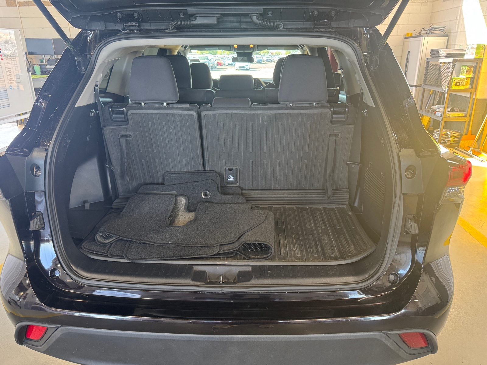 Thumbnail: 2021 Toyota Highlander - 7