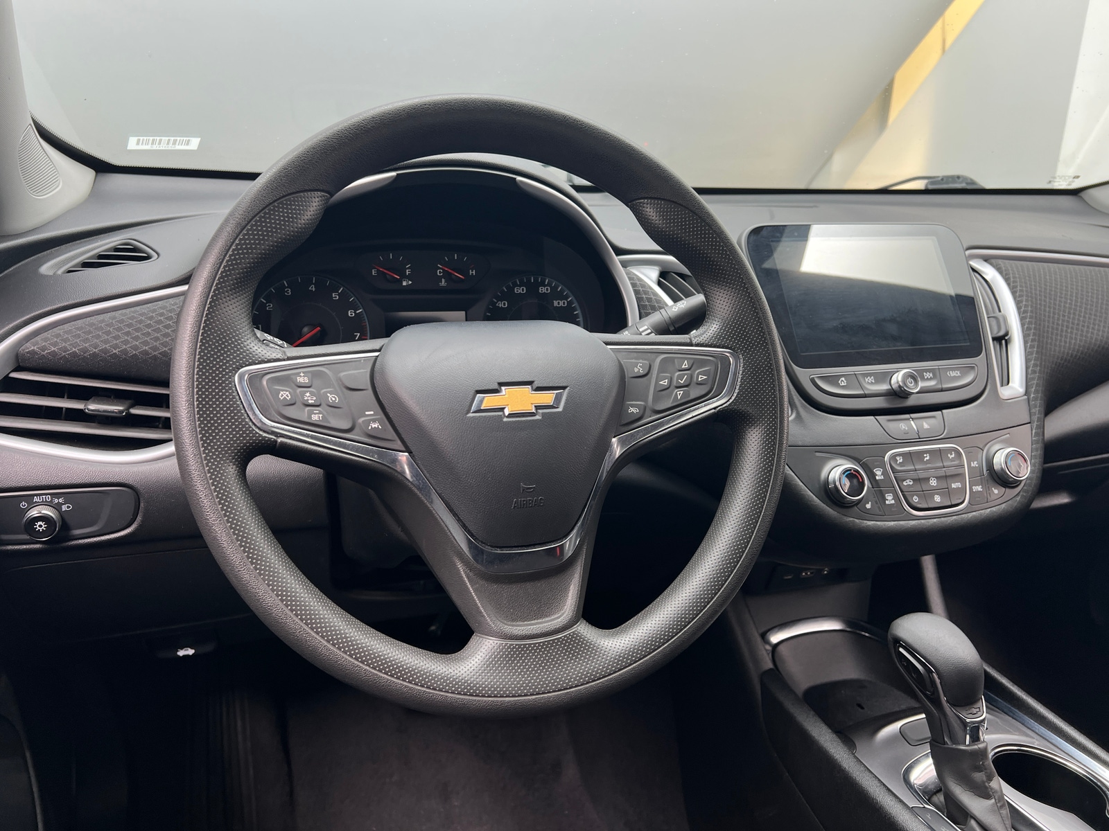 Thumbnail: 2023 Chevrolet Malibu - 5