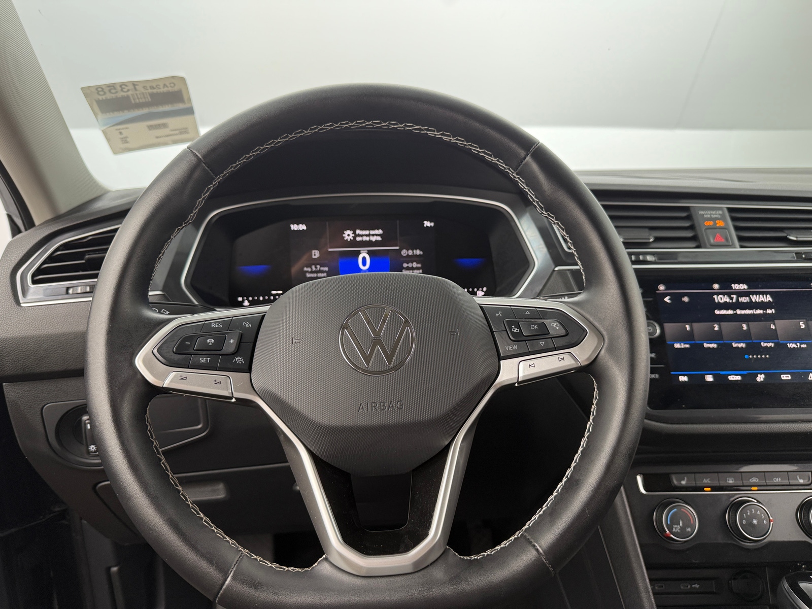 Thumbnail: 2024 Volkswagen Tiguan - 5