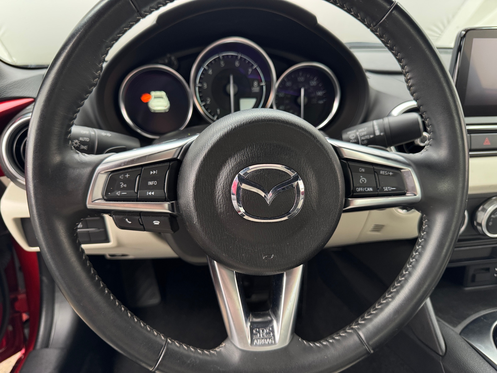 Thumbnail: 2021 Mazda MX-5 Miata - 4