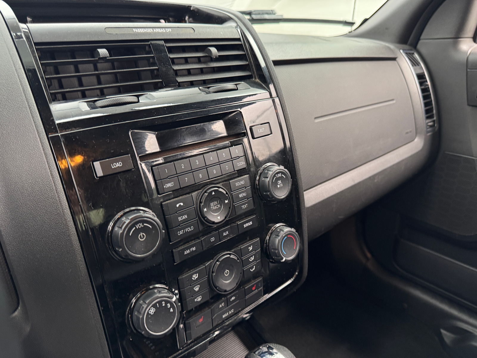 Thumbnail: 2011 Ford Escape - 3