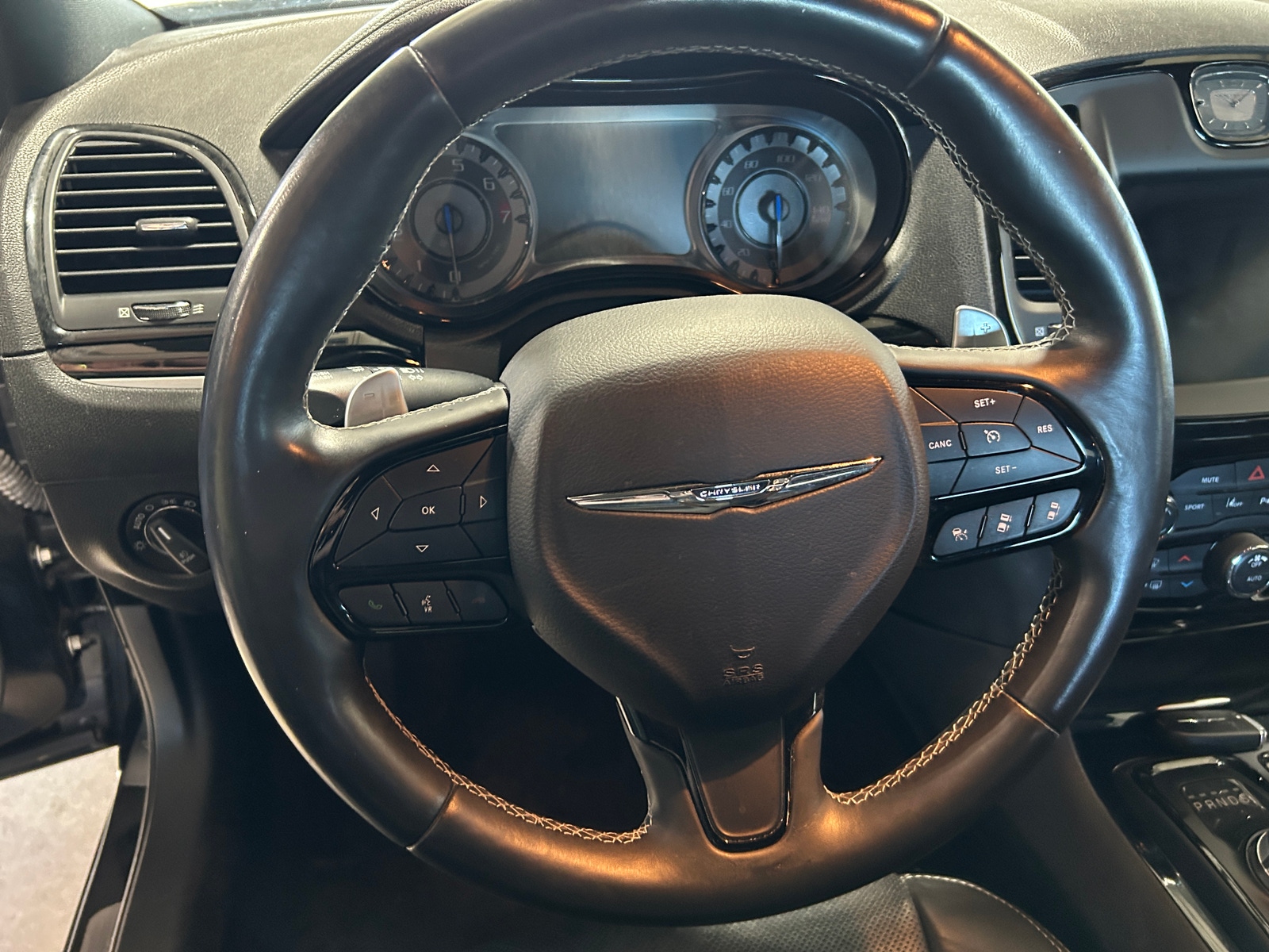 Thumbnail: 2018 Chrysler 300 - 4