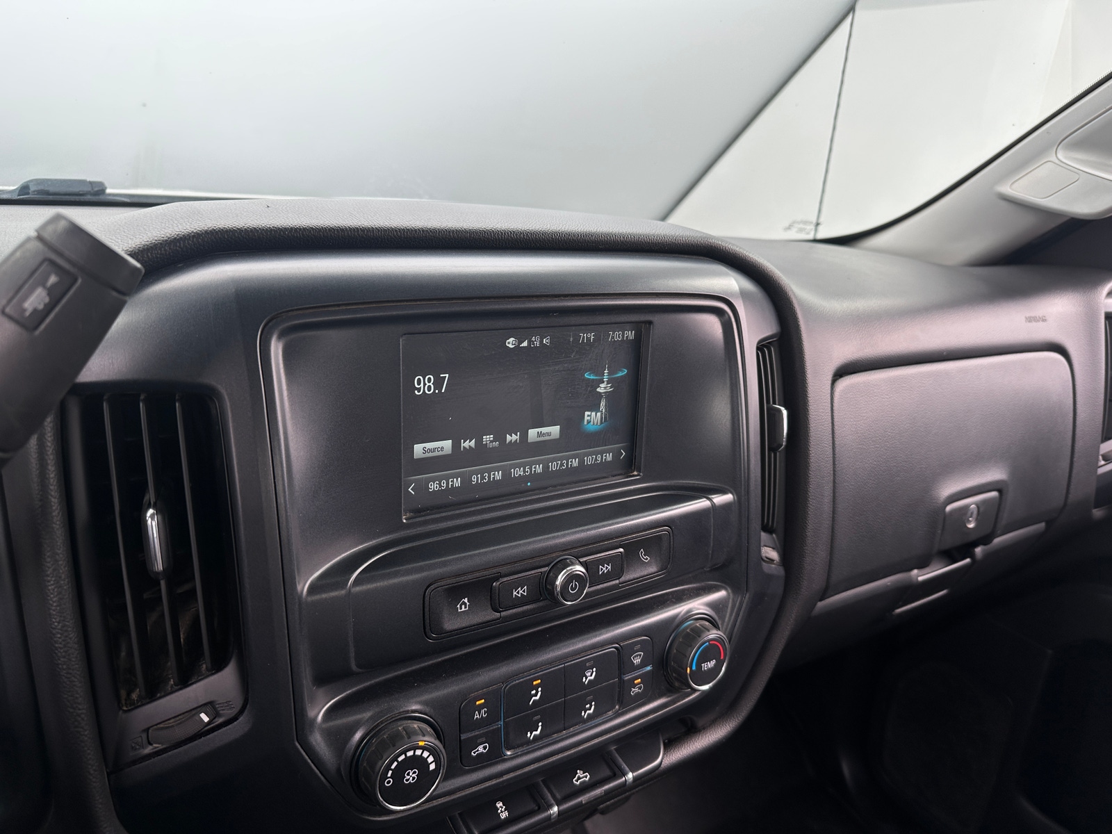 Thumbnail: 2019 Chevrolet Silverado 1500 - 4