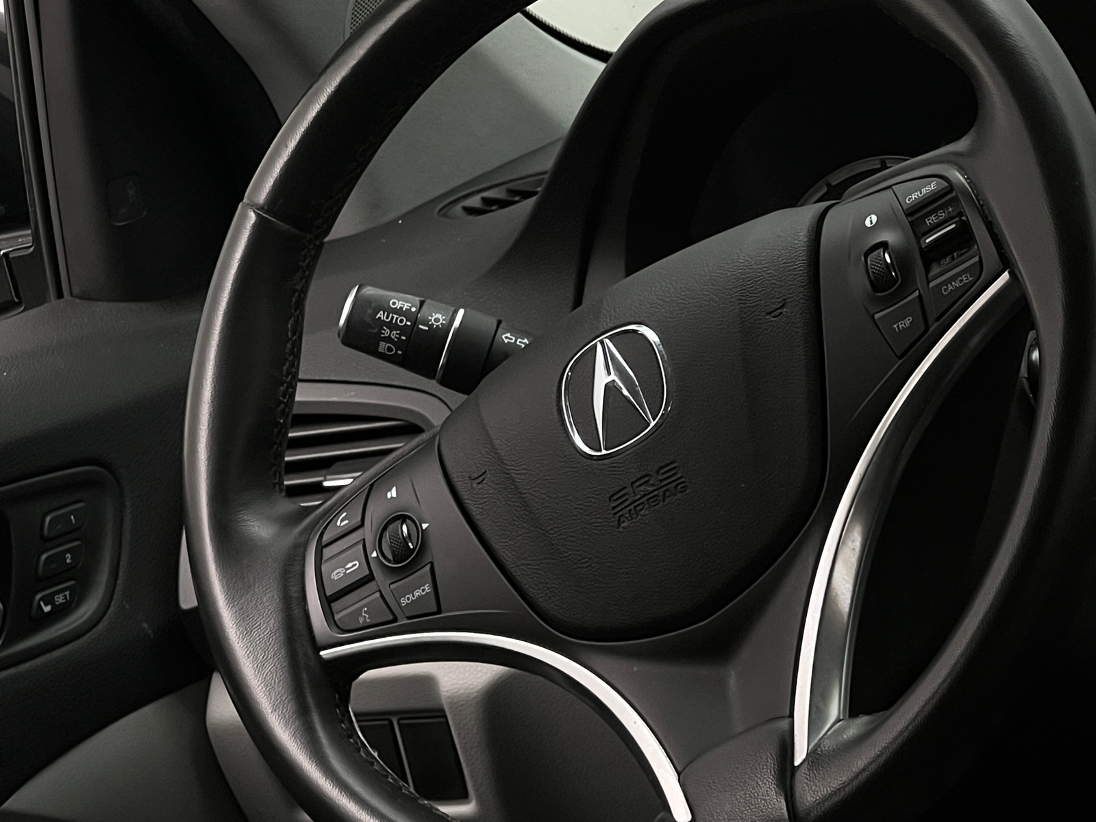 Thumbnail: 2014 Acura MDX - 4