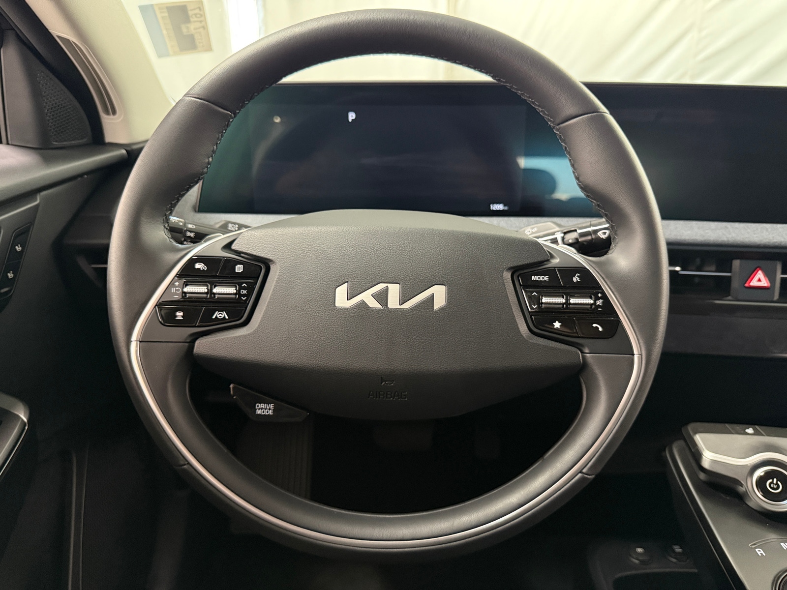 Thumbnail: 2024 Kia EV6 - 4
