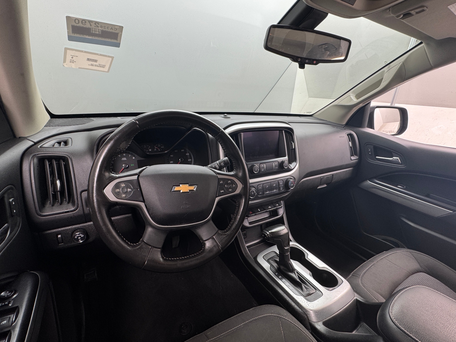 Thumbnail: 2019 Chevrolet Colorado - 3