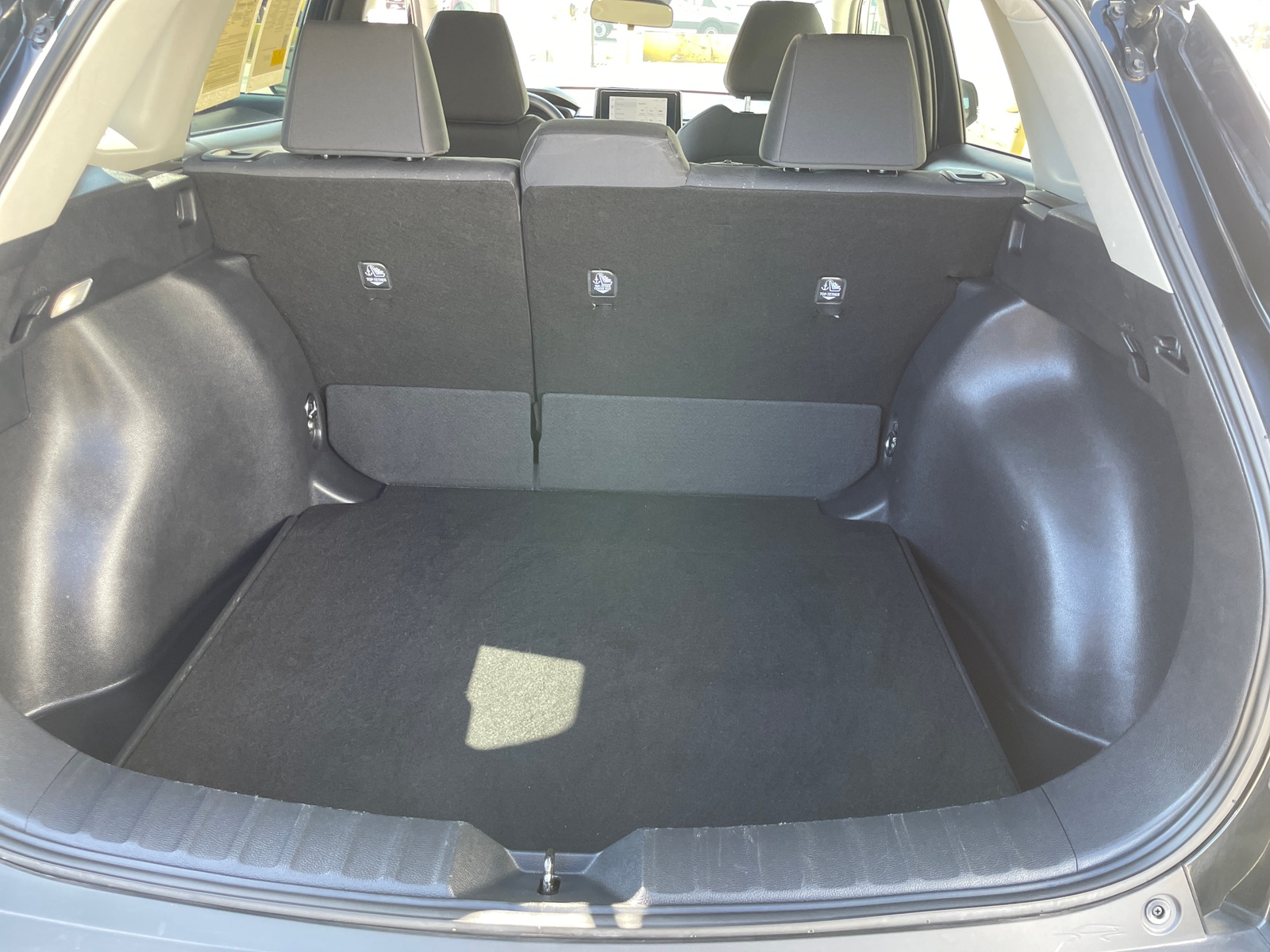 Thumbnail: 2025 Toyota Corolla Cross - 6