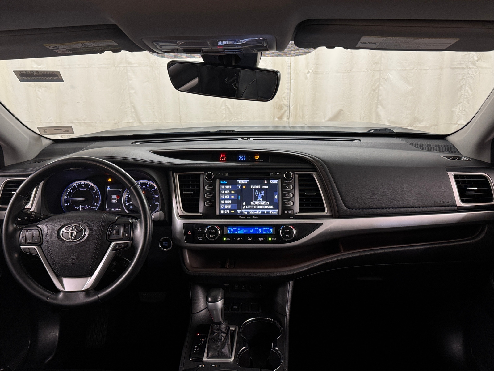 Thumbnail: 2018 Toyota Highlander - 2