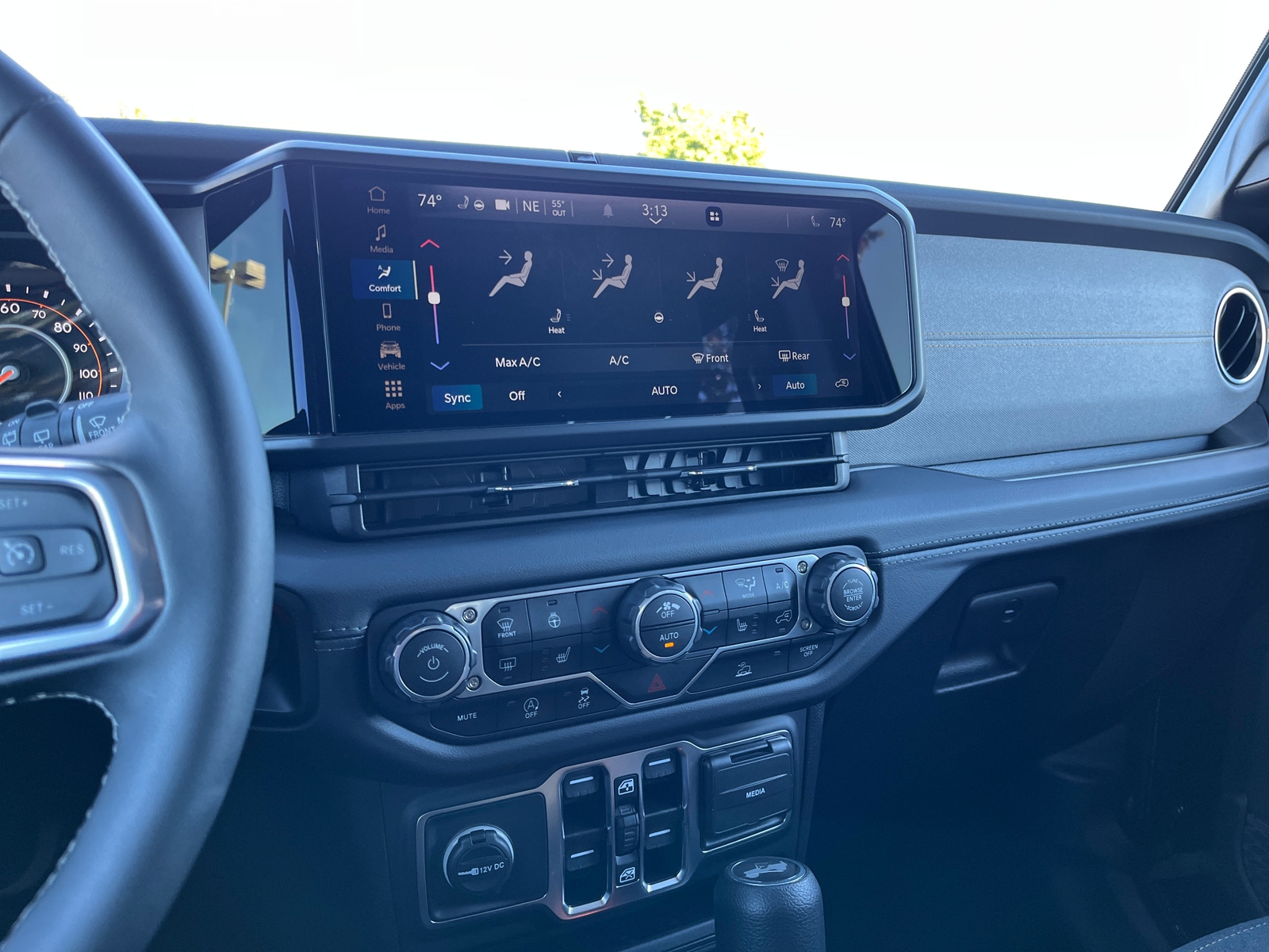 Thumbnail: 2025 Jeep Wrangler - 4